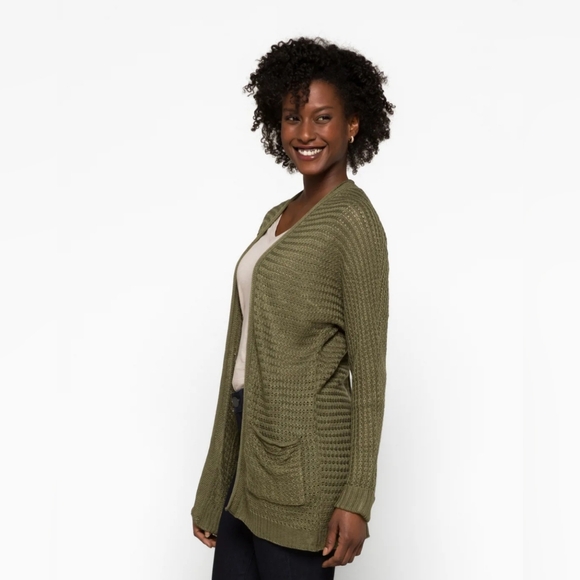 PINQUE Sweaters - PINQUE Analeigh Two Pocket Textured Cardigan size L olive